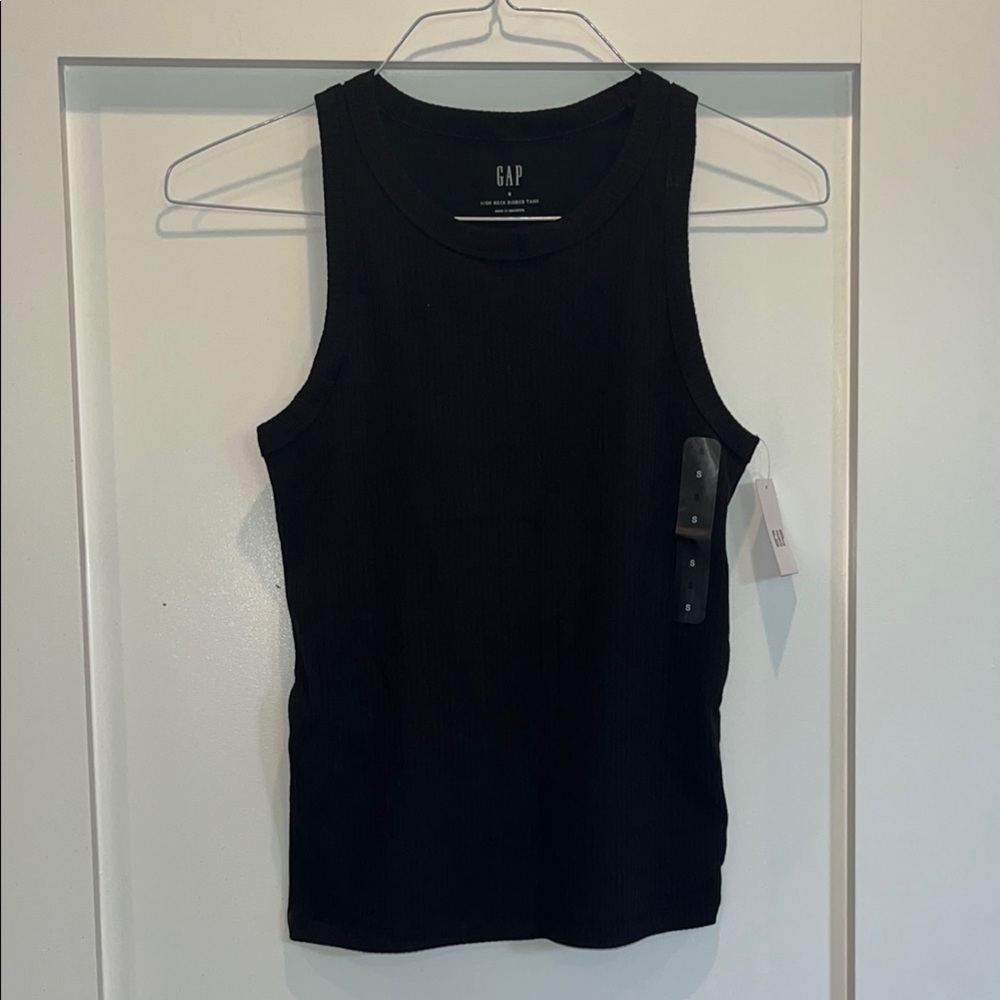 NWT GAP Women's Classic Black Ribbed Racerback Tank Top